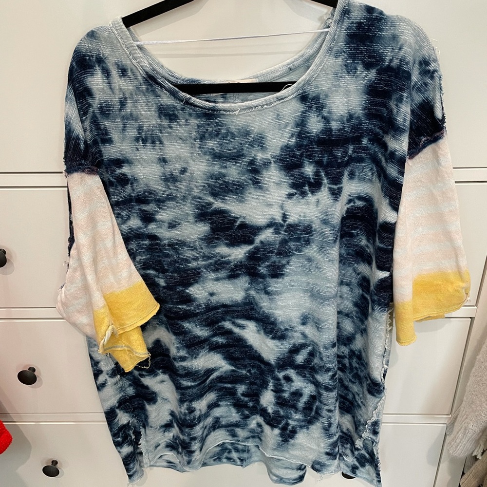Free people worn once. Oversized thick t shirt